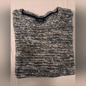 Style & Co Metallic threaded scoop neck sweater- size large